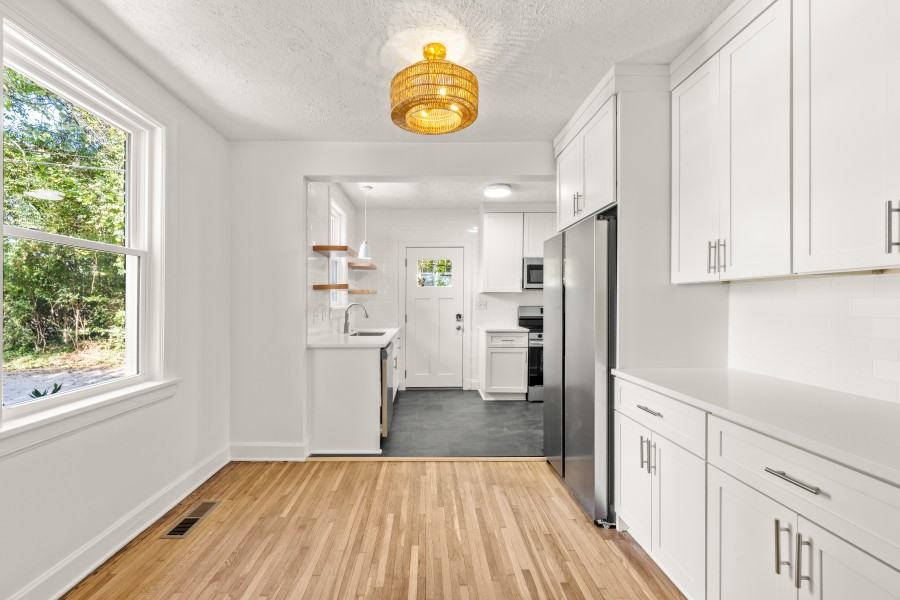 1503 Stratford Ave #1 - Photo 4 of 24