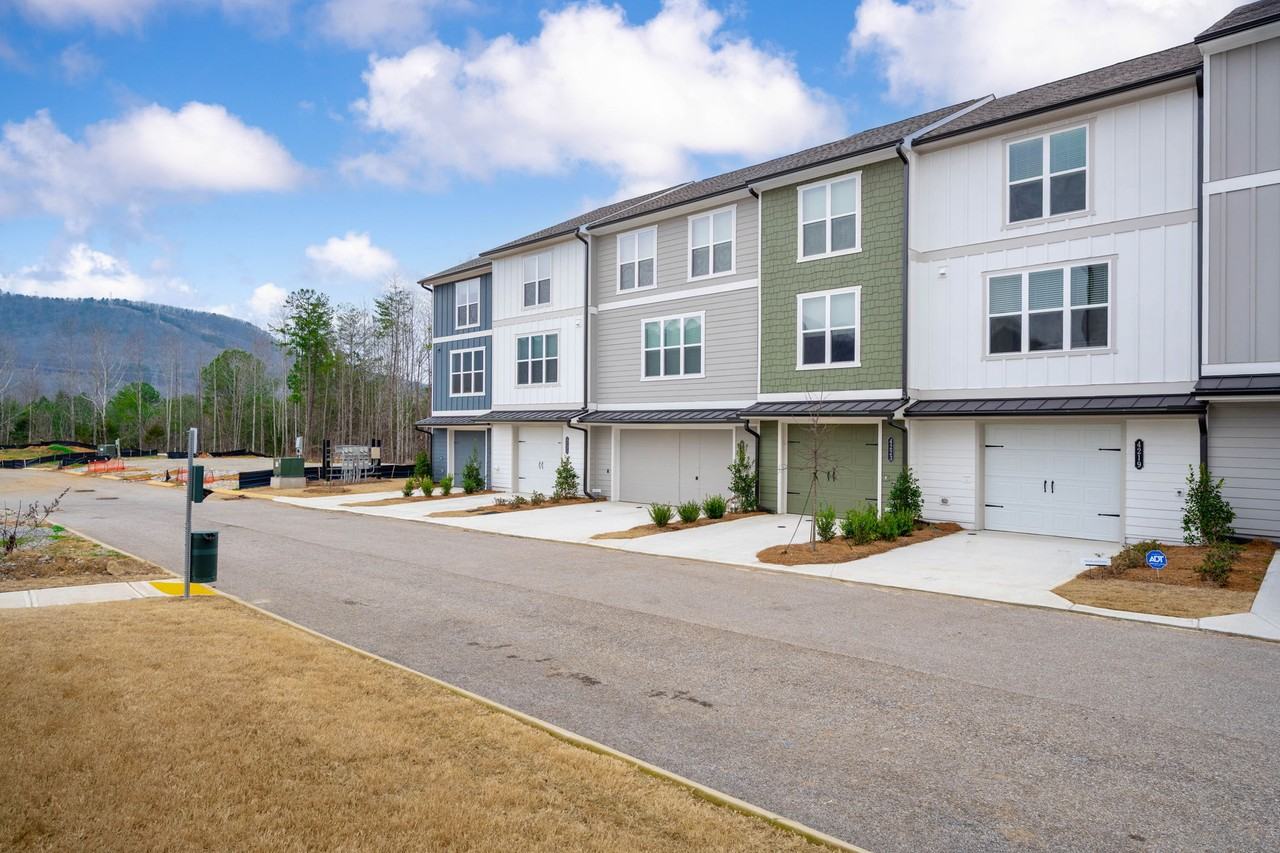 4243 Tillie Cir #NA - Photo 3 of 24