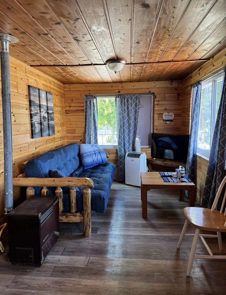 117 Fourth St Cabin 8 #NA - Photo 2 of 8