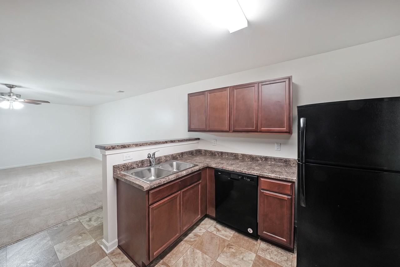 2538 Piering Dr #2538 - Photo 6 of 31