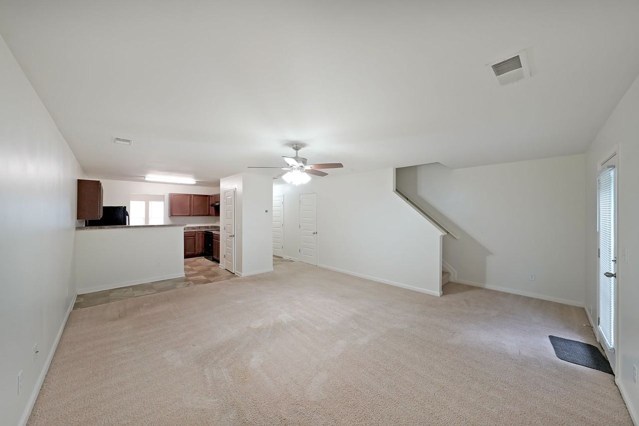 2538 Piering Dr #2538 - Photo 7 of 31