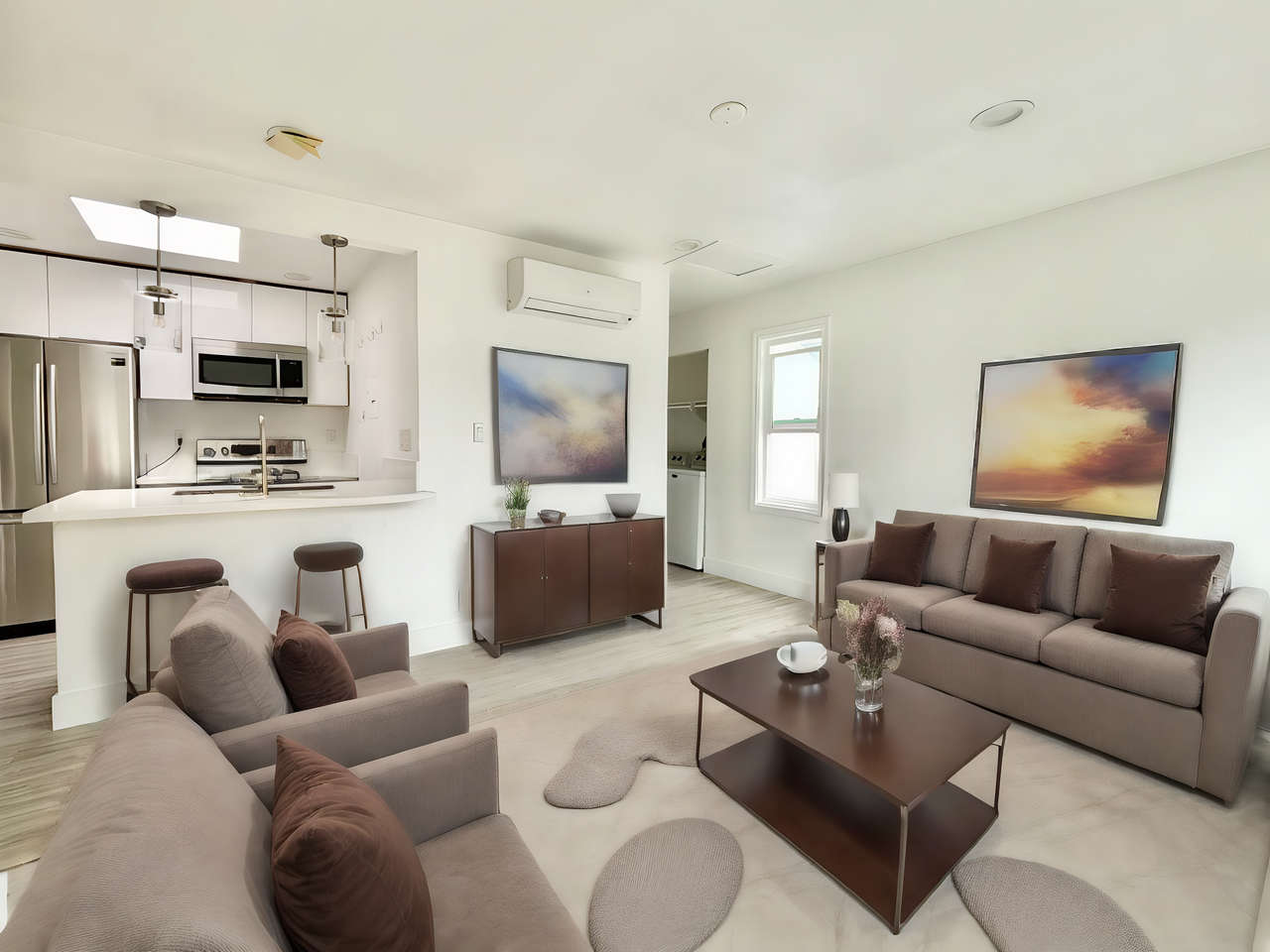 850 N Van Ness Ave #6 - Photo 3 of 23