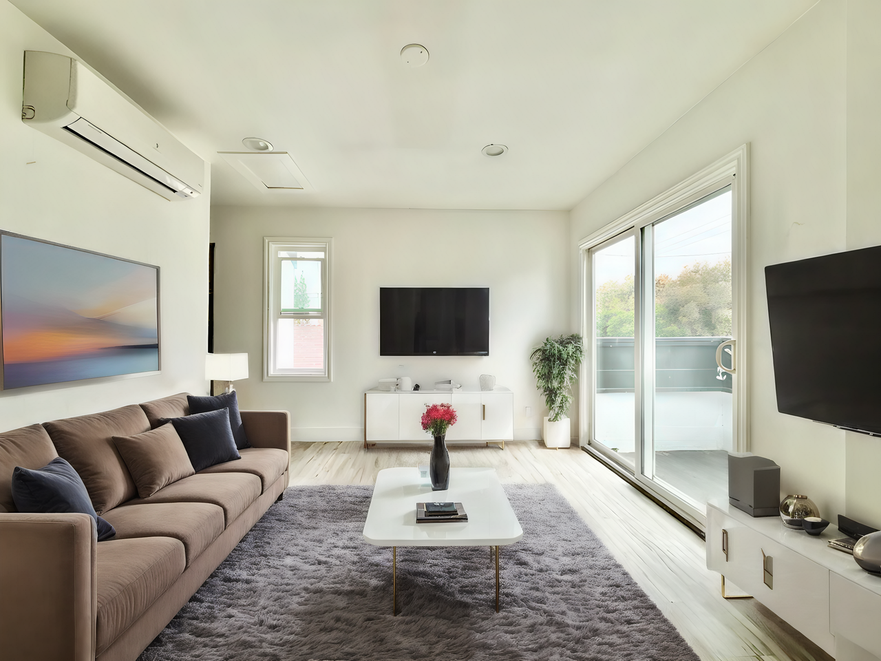 850 N Van Ness Ave #6 - Photo 4 of 23