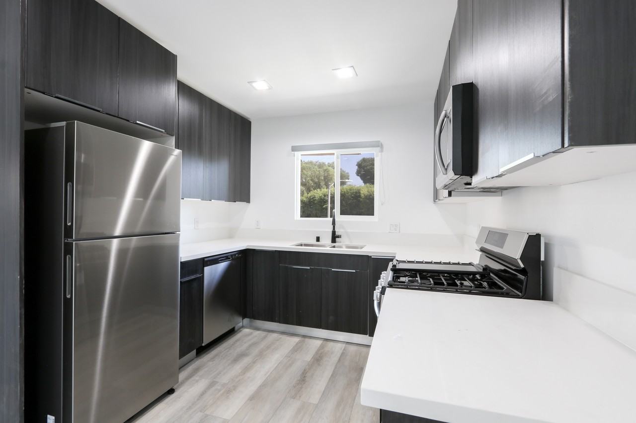 3535 Ellsworth St #6 - Photo 2 of 21