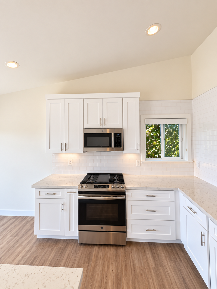 1562 Lorraine Dr #NA - Photo 4 of 23
