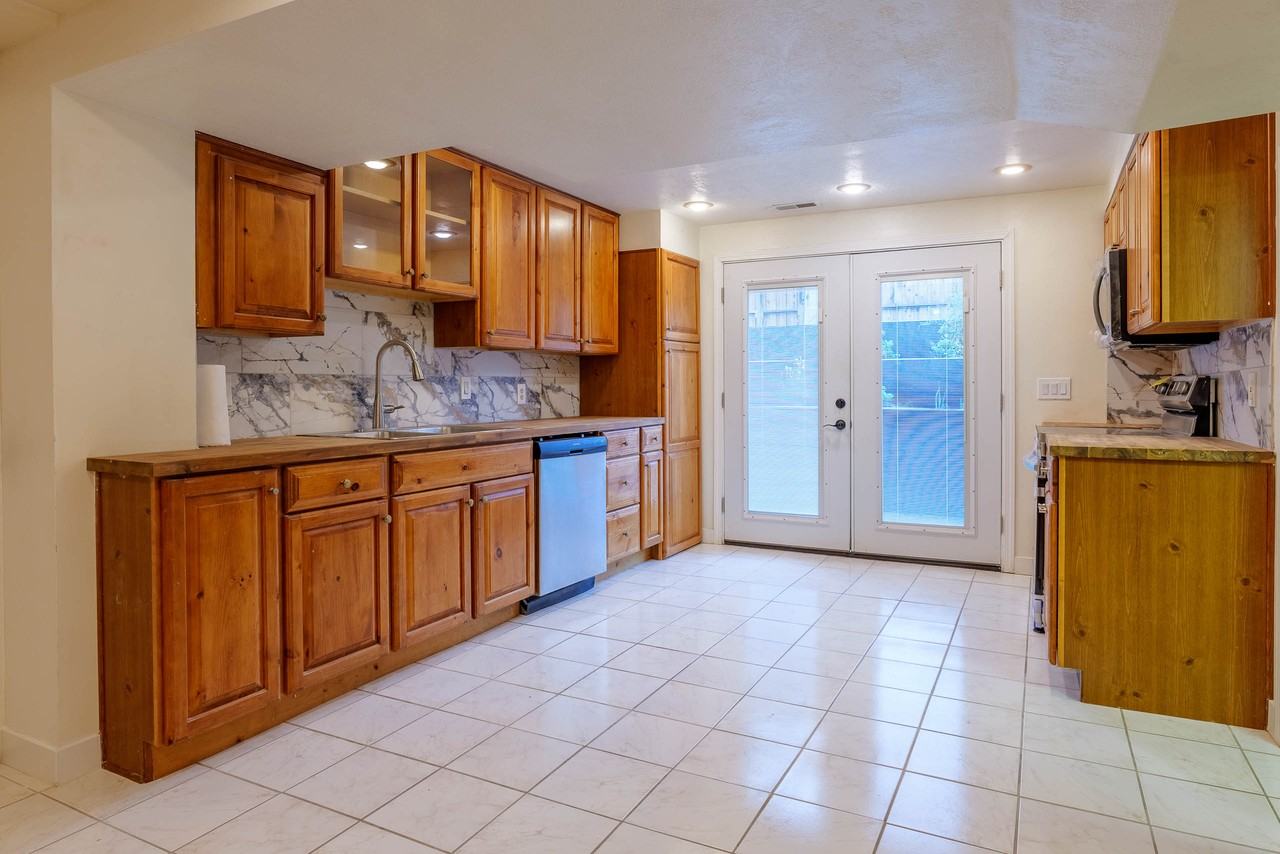 4502 S 1720 W #NA - Photo 2 of 17