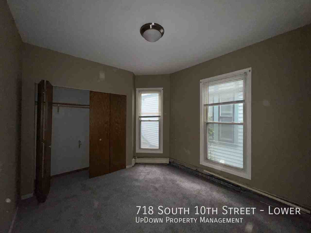 718 S 10th St - Photo 4 of 11