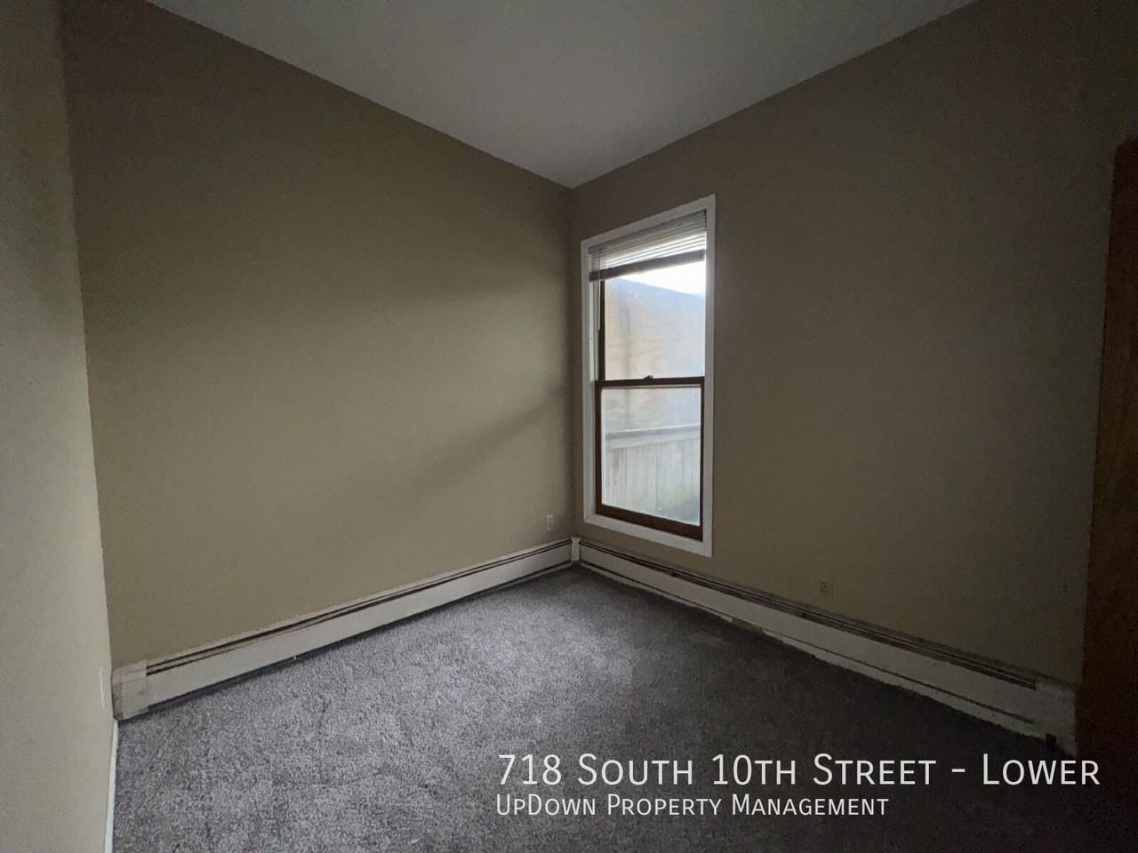 718 S 10th St - Photo 6 of 11
