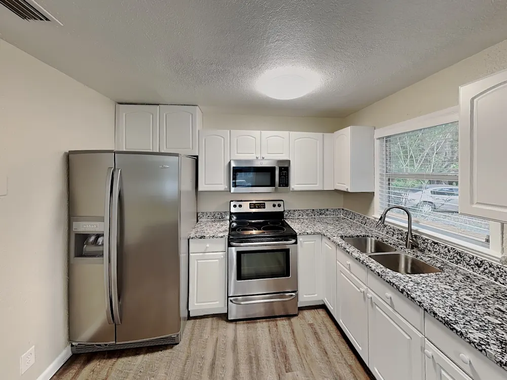1313 S Mellonville Ave #NA - Photo 2 of 7