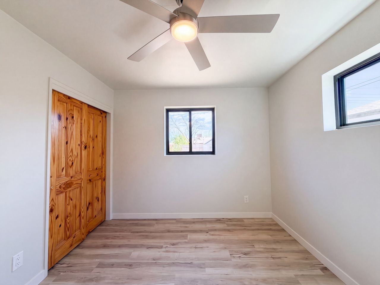 4802 N 14th Ave #NA - Photo 3 of 7