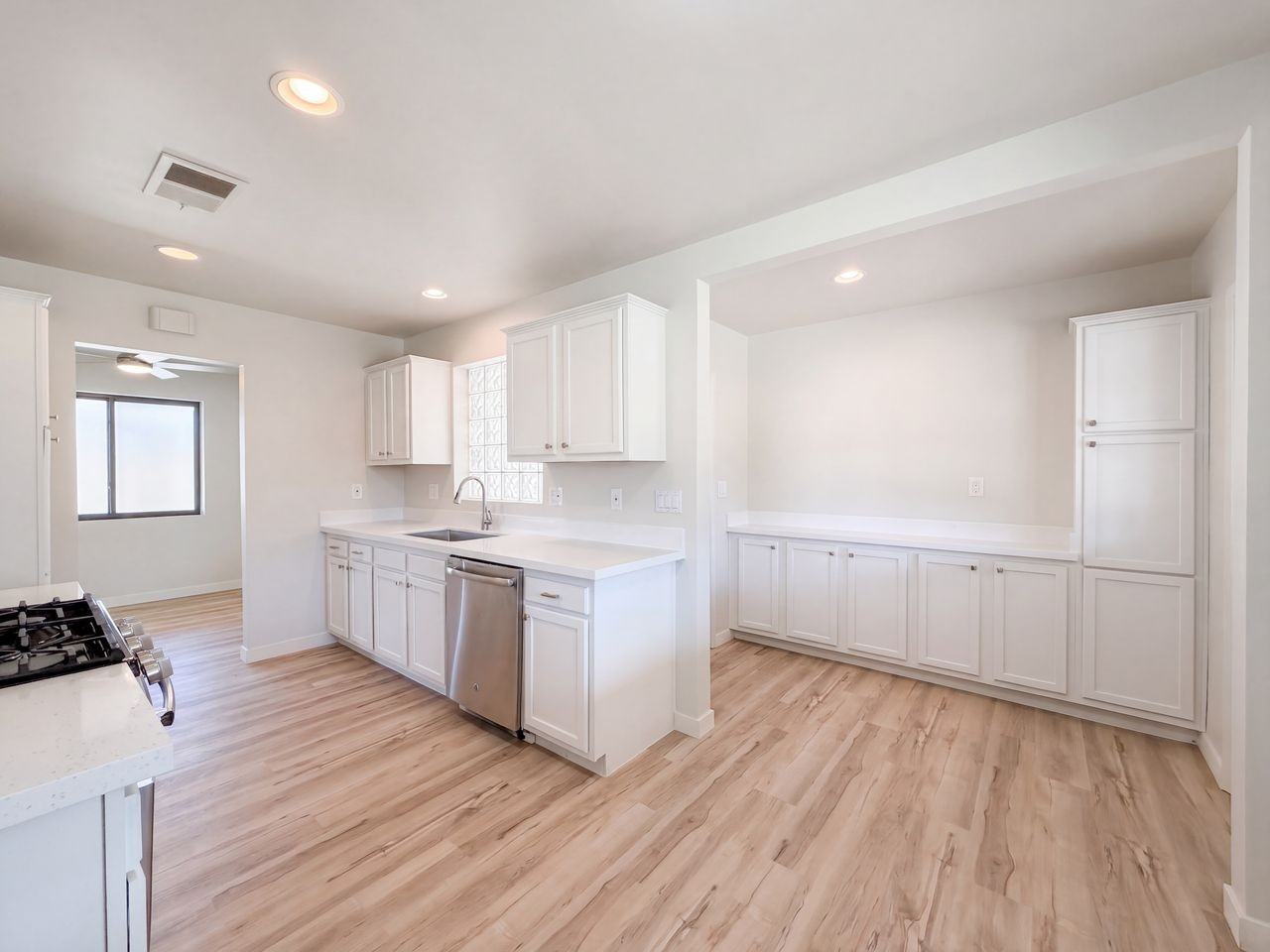 4802 N 14th Ave #NA - Photo 4 of 7
