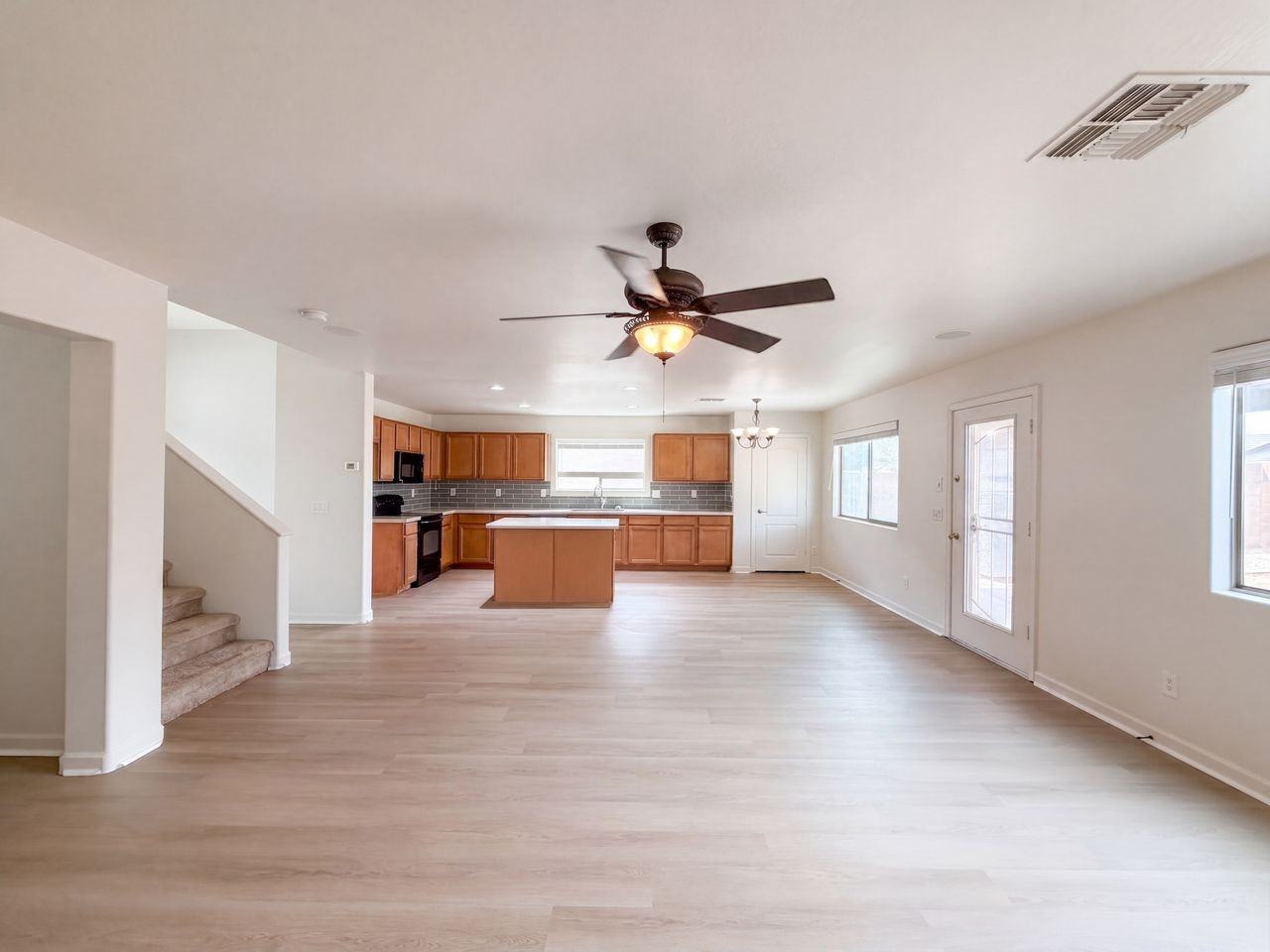1391 E Ryan Rd #NA - Photo 6 of 10