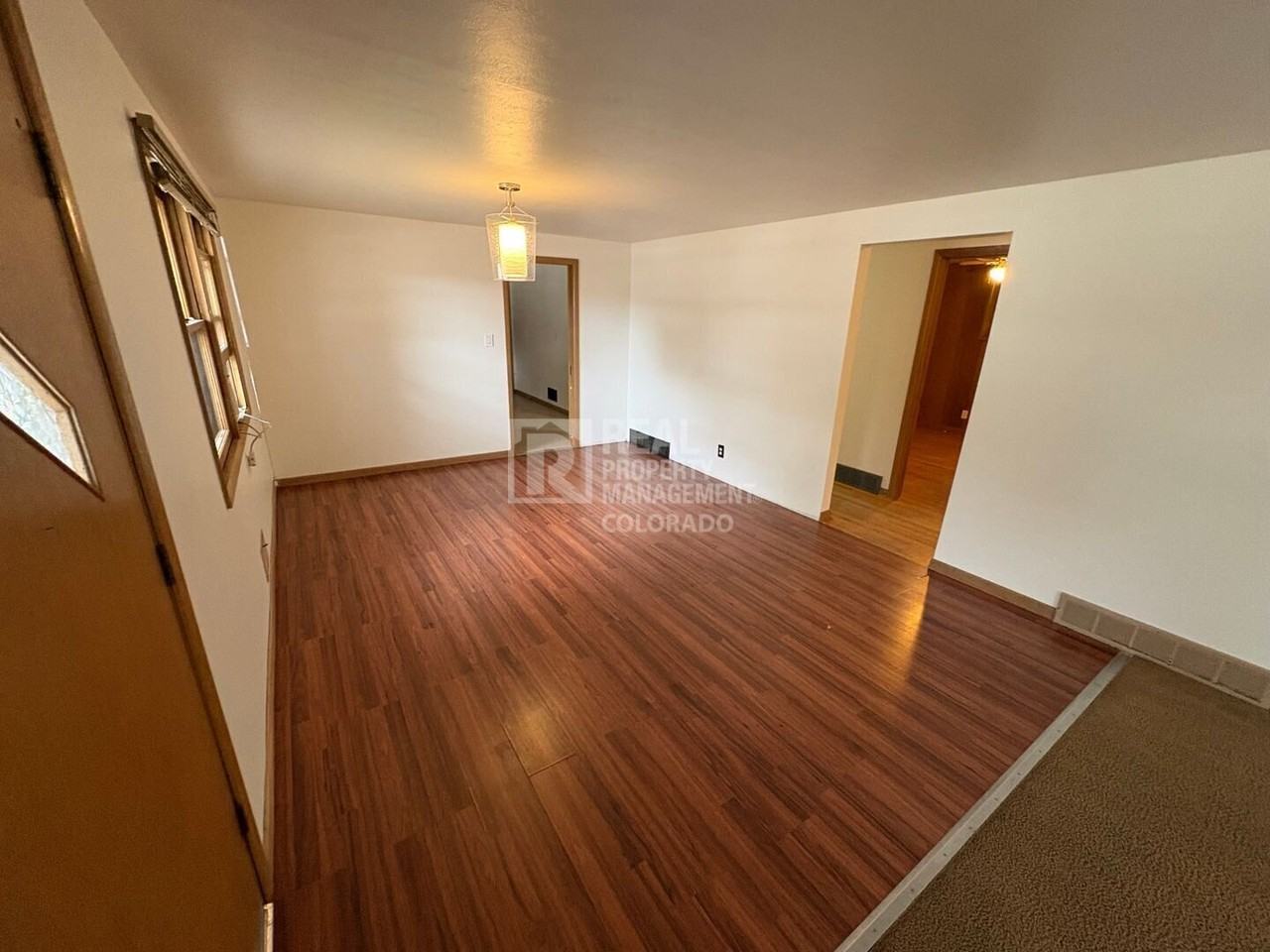 2611 Lakecrest Pl - Photo 2 of 16
