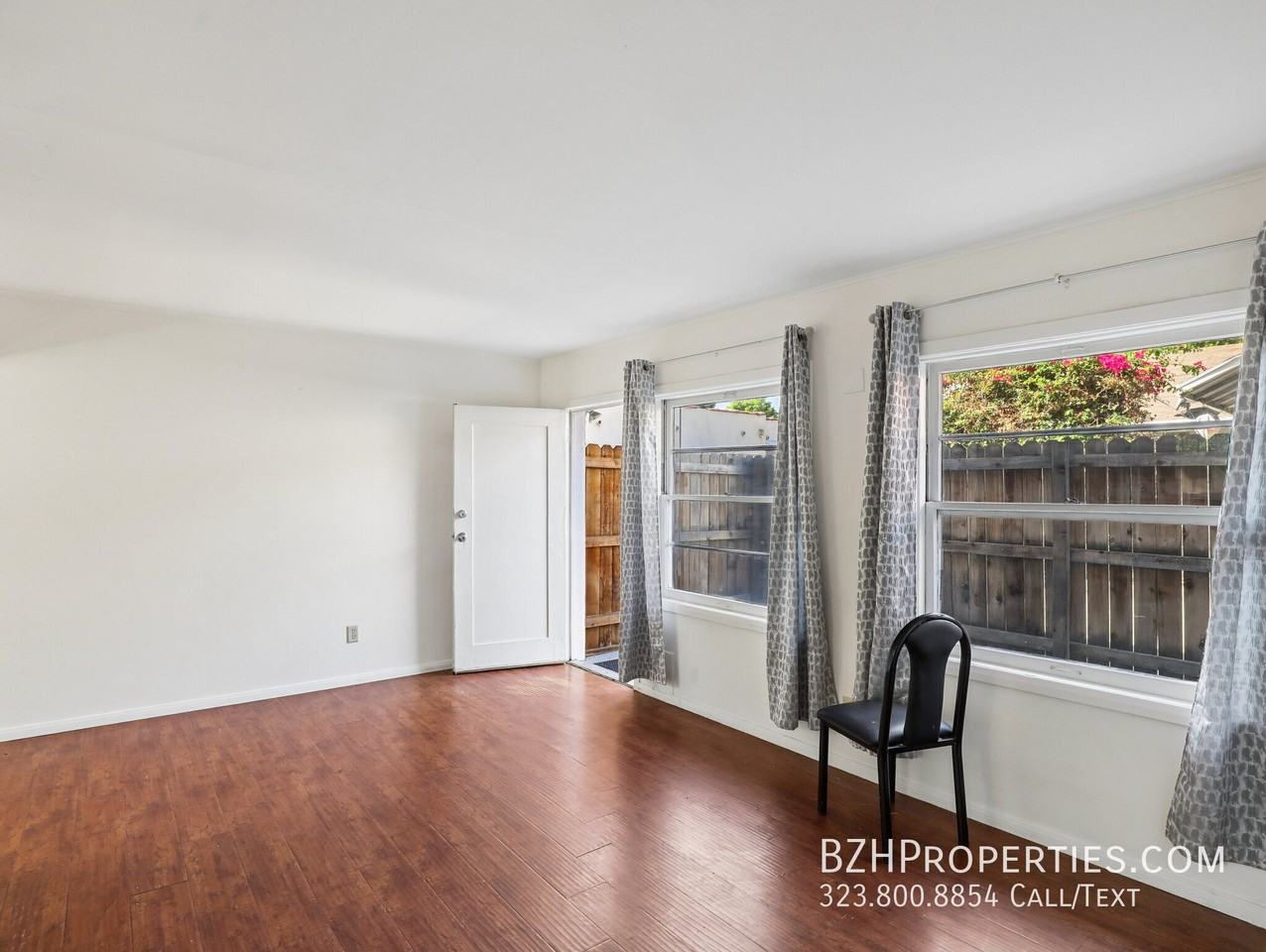 1236 N Gardner St #1236-1-2 - Photo 4 of 16