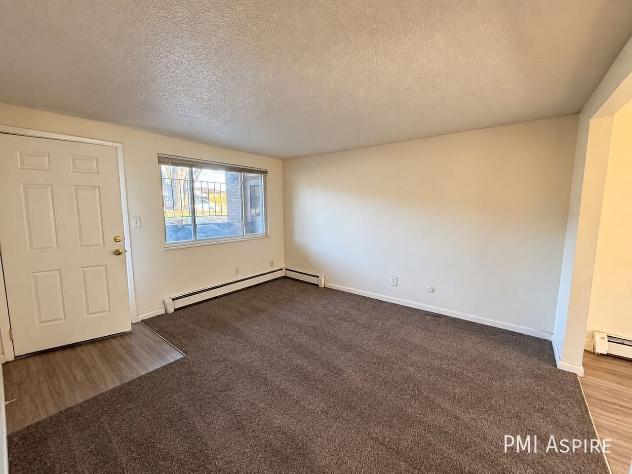 2916 Glen Dale Dr #5 - Photo 2 of 4