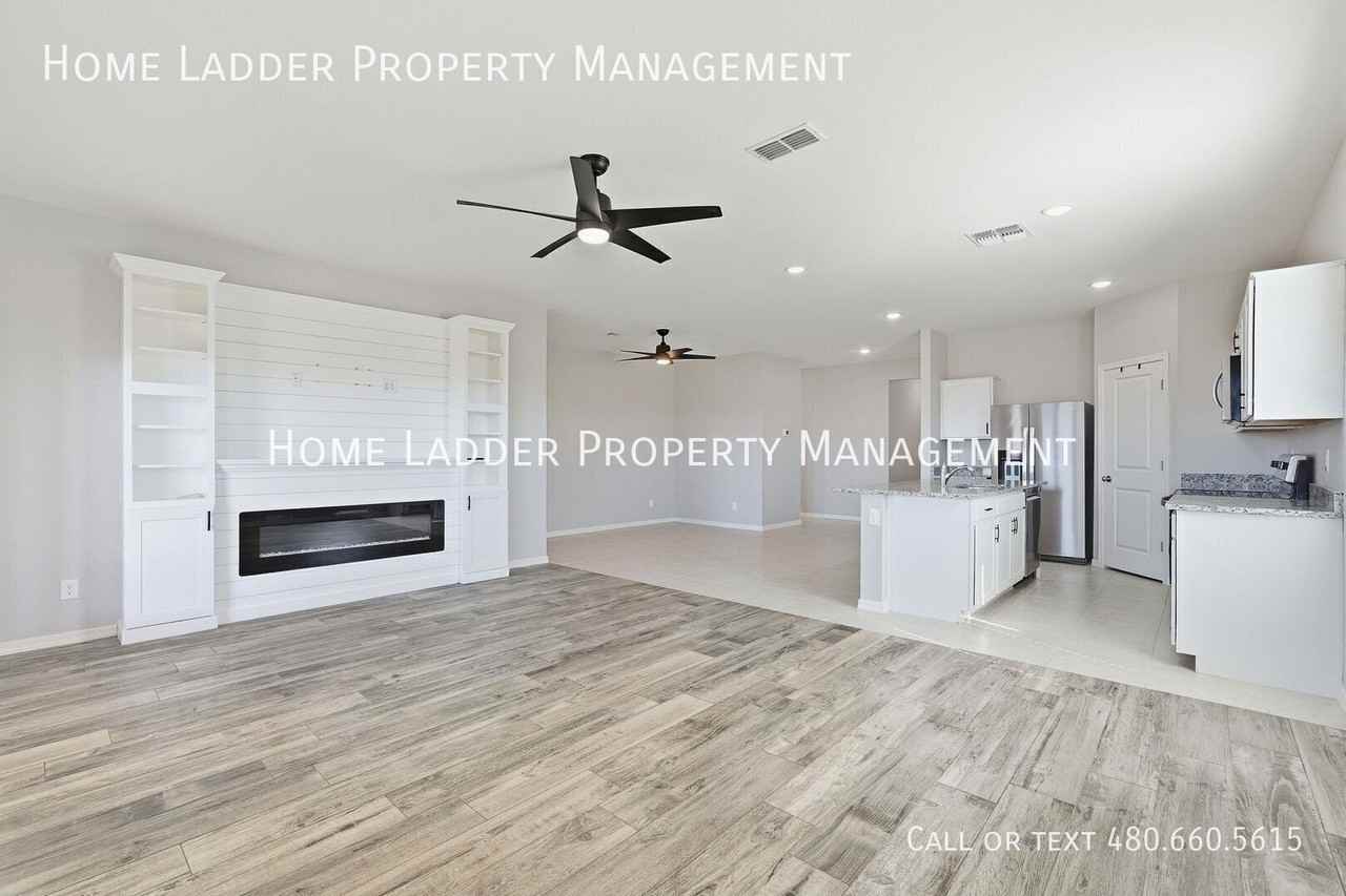 12959 E Larrea Ln - Photo 4 of 35