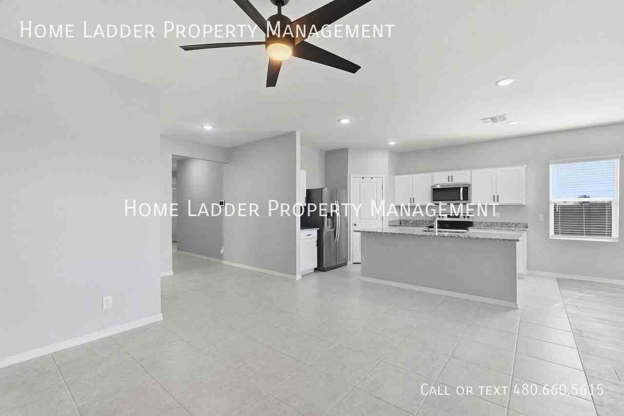 12959 E Larrea Ln - Photo 6 of 35