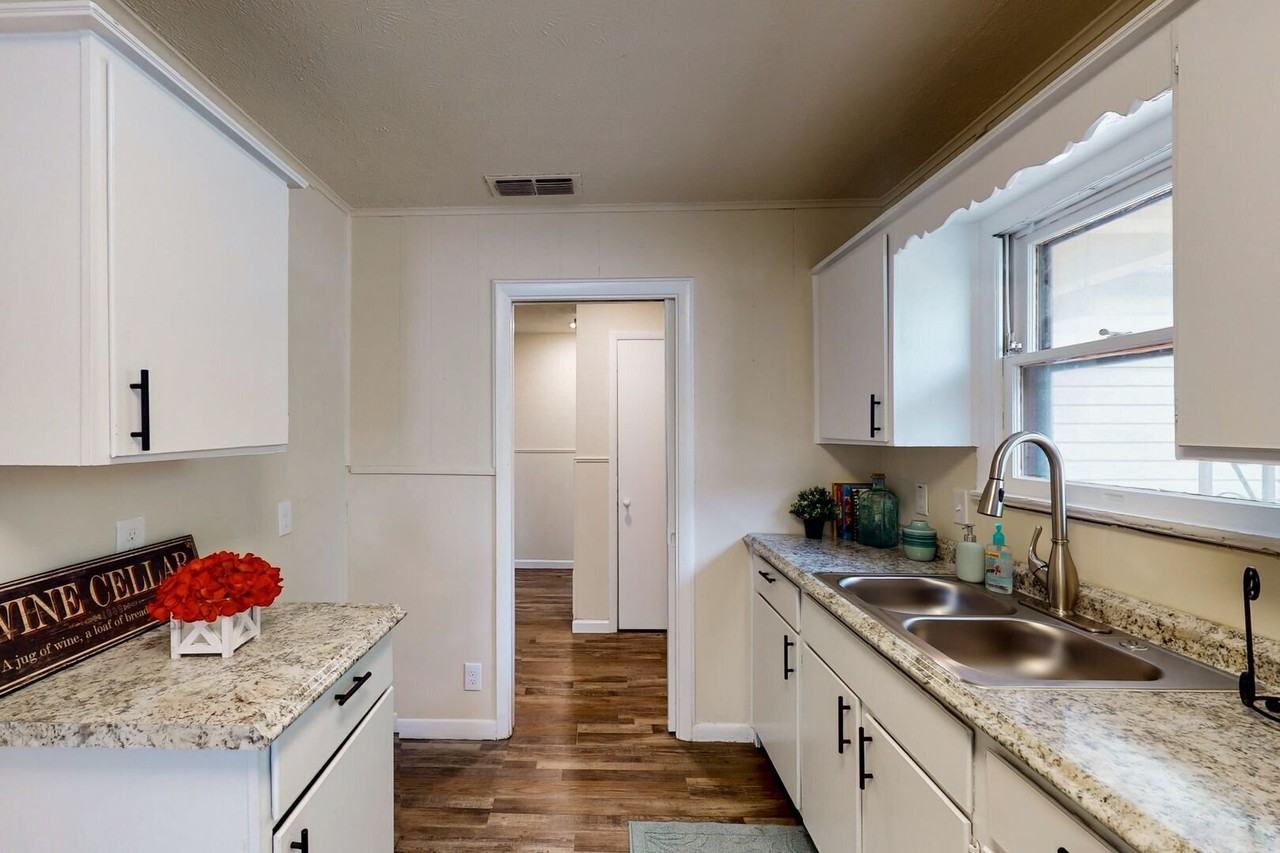 4413 Vermont Ave #A - Photo 4 of 28