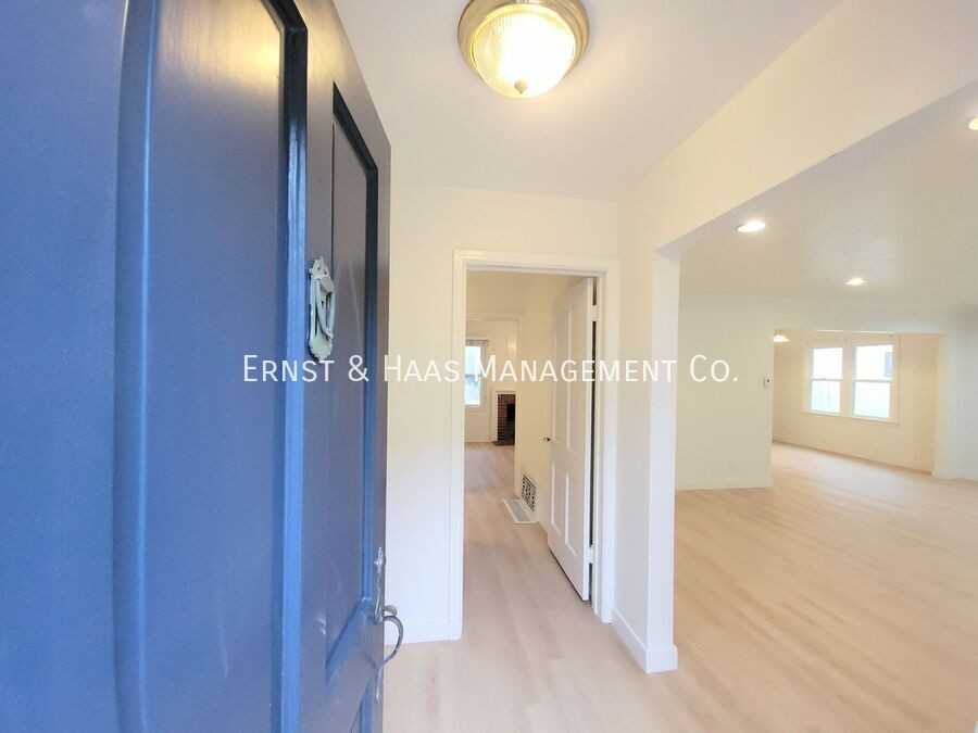 3826 Chestnut Ave - Photo 2 of 34