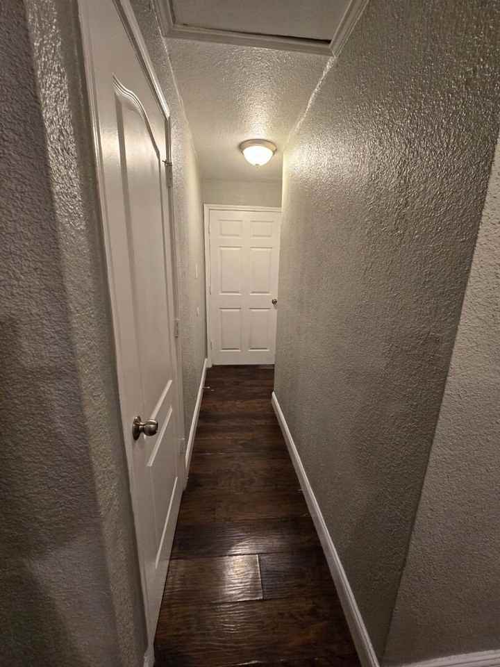 1718 Commercial Ave #B - Photo 6 of 15