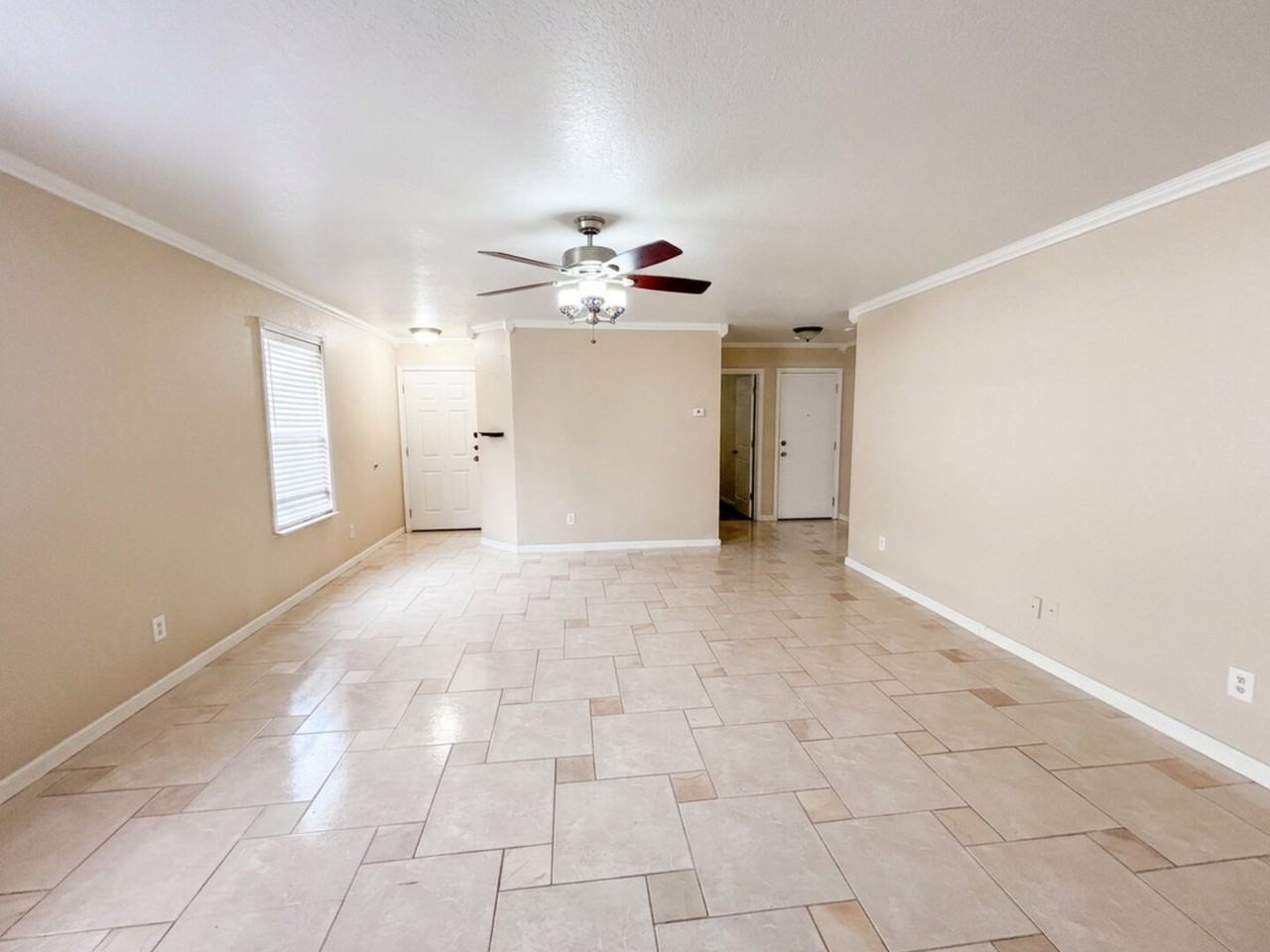 8610 Laguna Rio - Photo 7 of 17