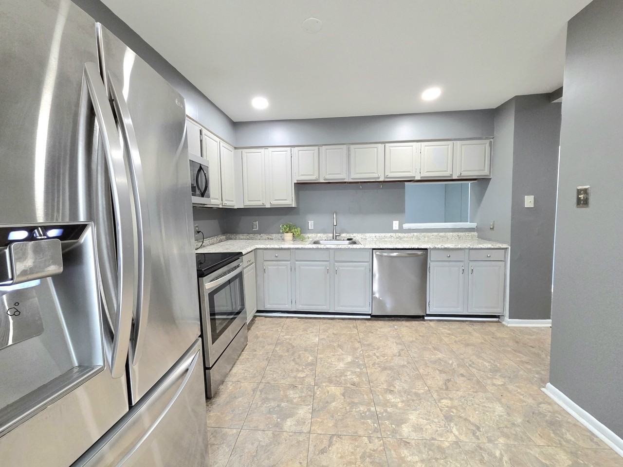 3130 Cherry Rd Ne #1 - Photo 5 of 22