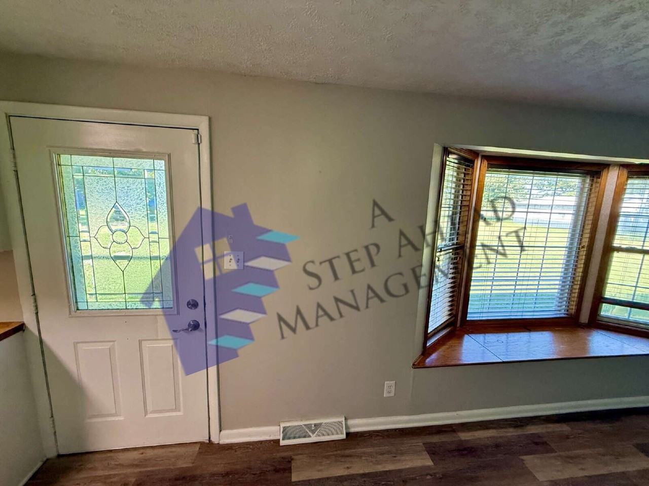 17626 Shady Nook Rd - Photo 2 of 21