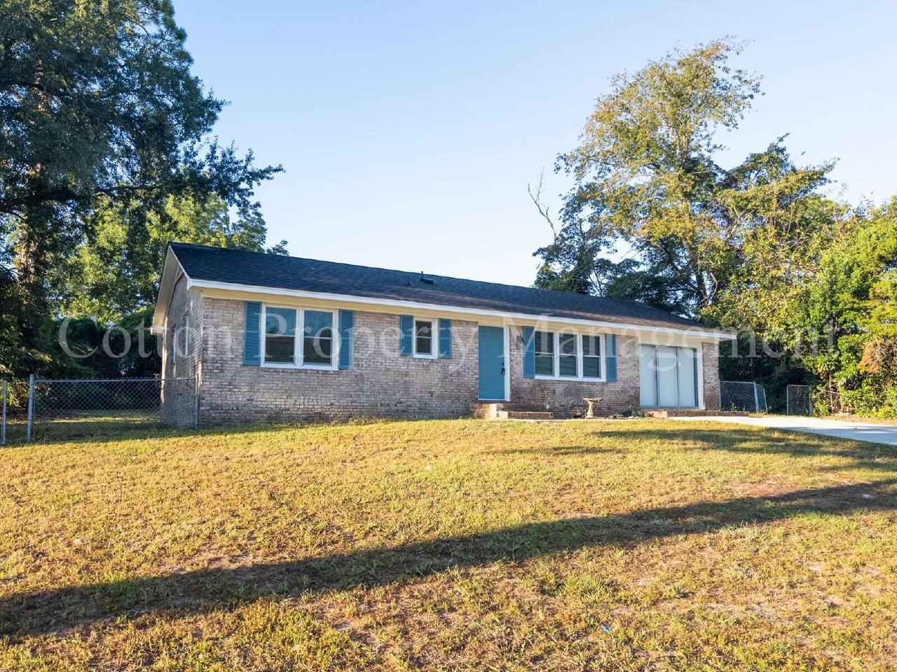 5134 Fitzgerald Dr - Photo 3 of 47
