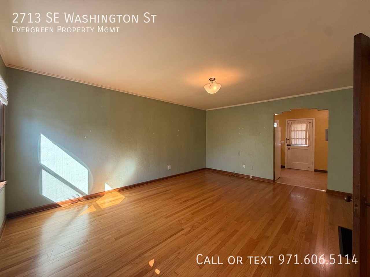 2713 Se Washington St - Photo 6 of 23
