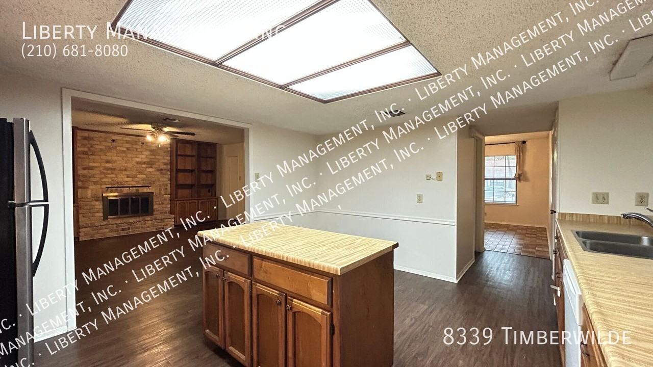 8339 Timberwilde St - Photo 6 of 22