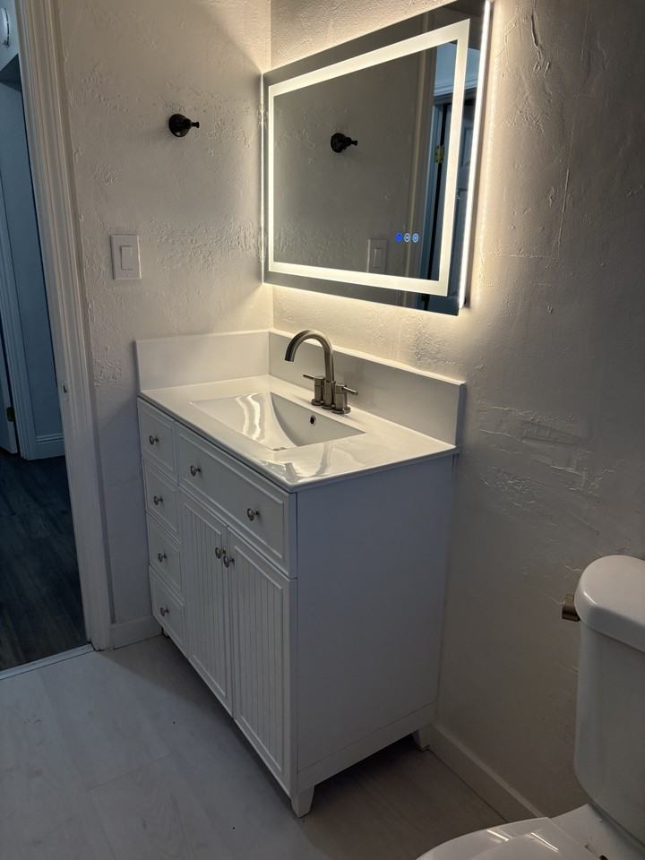 545 Rollins Rd #NA - Photo 4 of 24