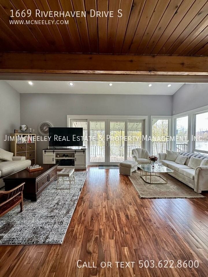 1669 Riverhaven Dr S - Photo 3 of 18