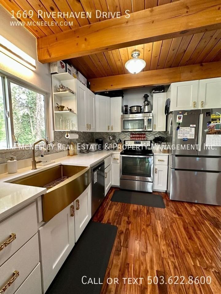1669 Riverhaven Dr S - Photo 4 of 18
