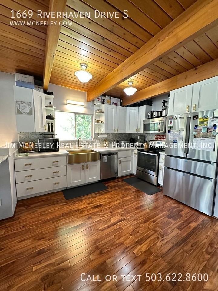 1669 Riverhaven Dr S - Photo 5 of 18