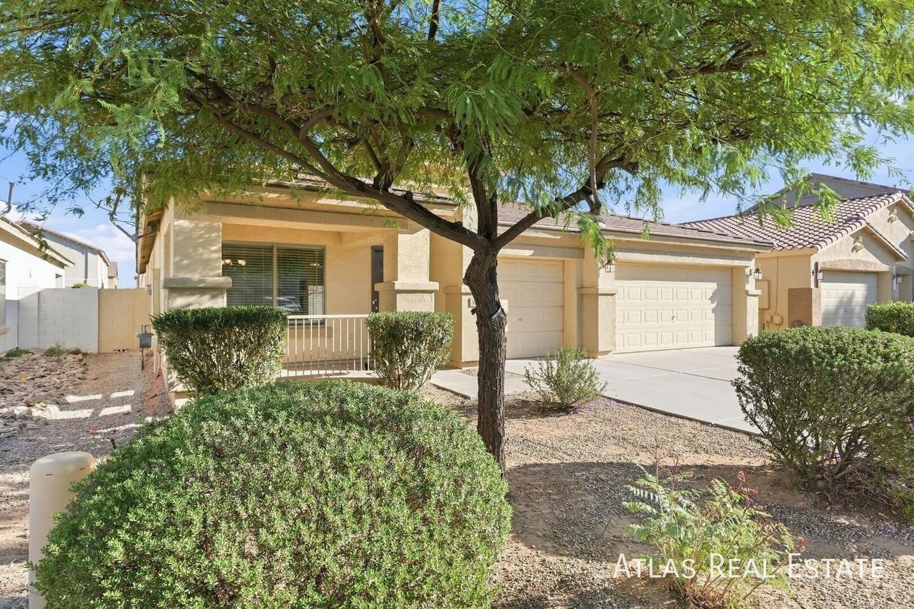 36556 W Velazquez Dr - Photo 2 of 21