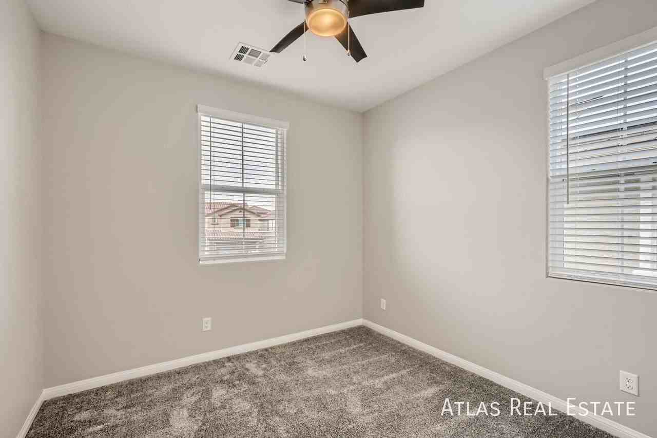 320 Cape Seville Pl - Photo 7 of 18