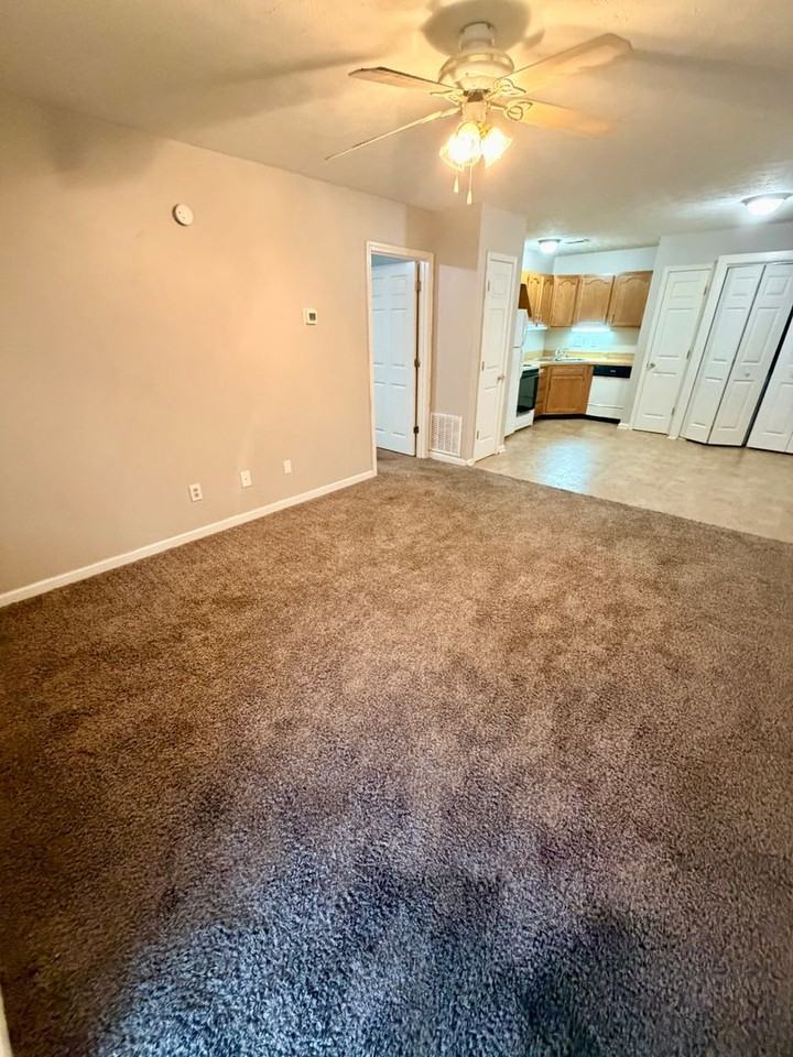 139 Macey Ave #I - Photo 4 of 14