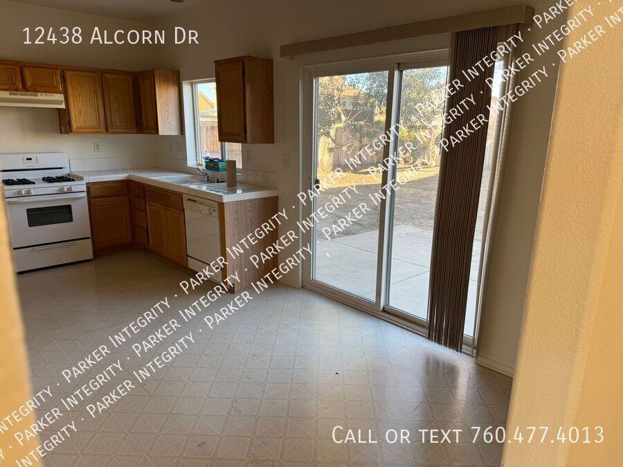 12438 Alcorn Dr - Photo 2 of 11
