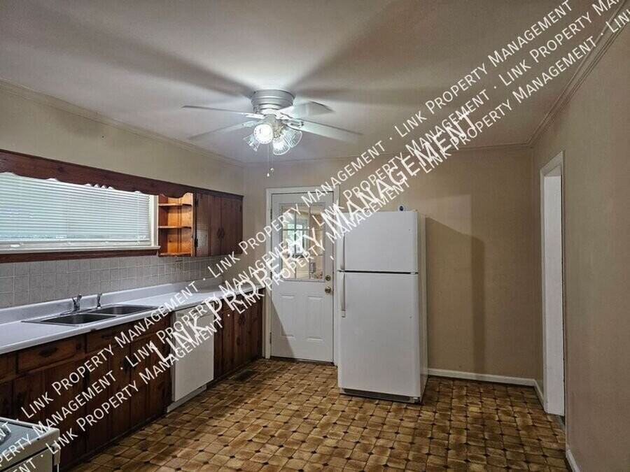 4406 Jersey Pike - Photo 7 of 47