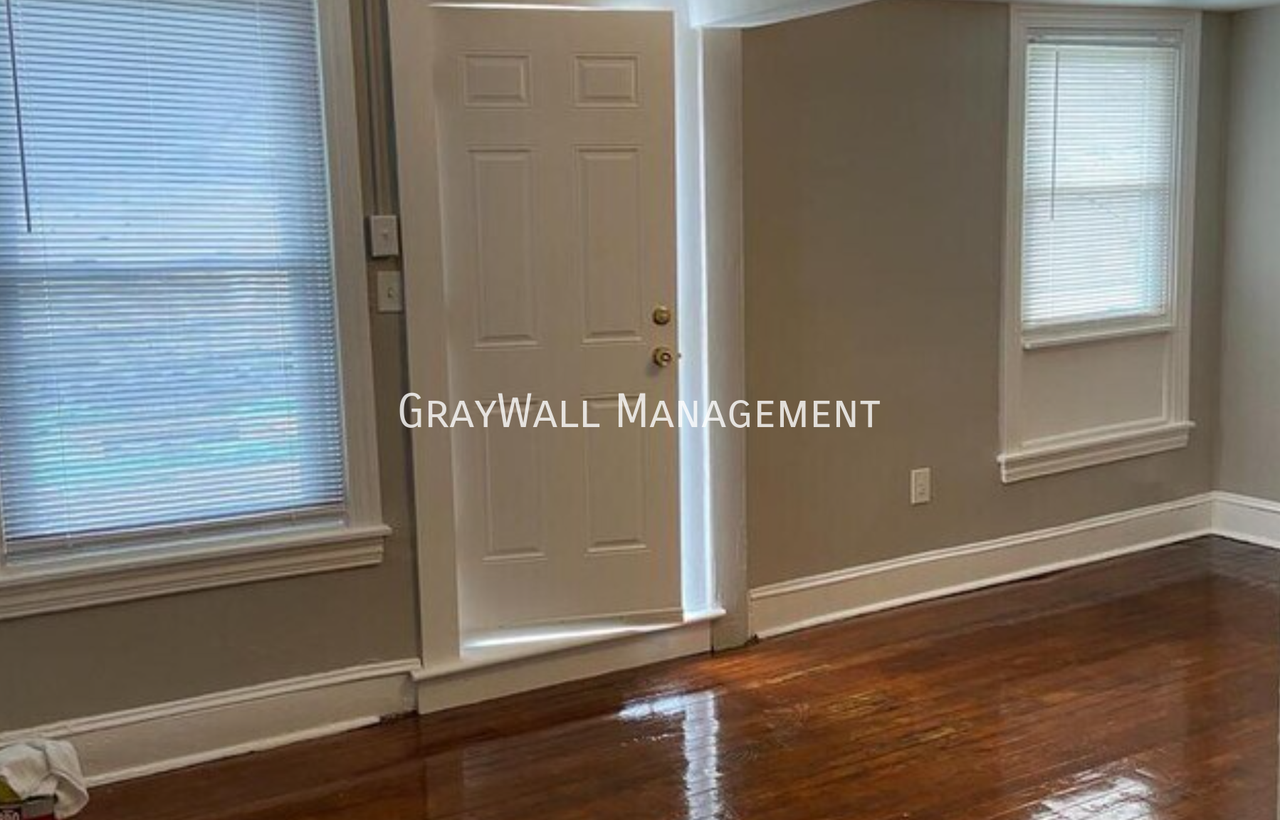 110 E Gay St #1 - Photo 4 of 7