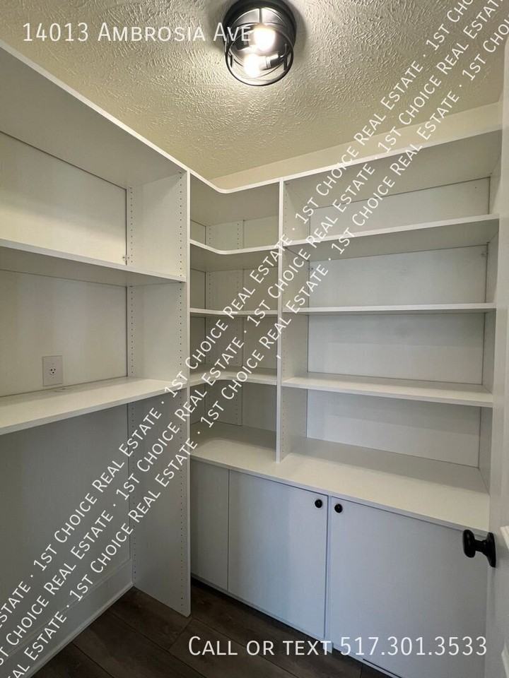 14013 Ambrosia Ave - Photo 6 of 21