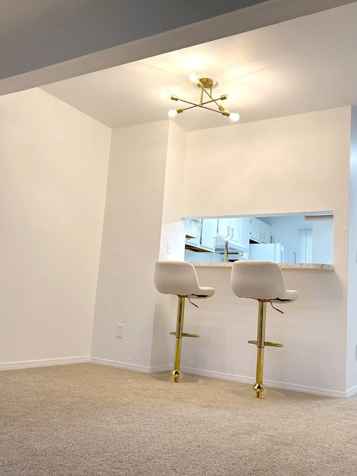 950 Edgar Dr #4 - Photo 3 of 5