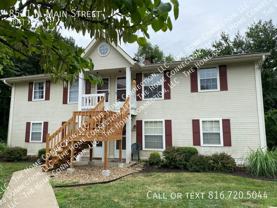 8531 N Main St - Photo 1 of 1