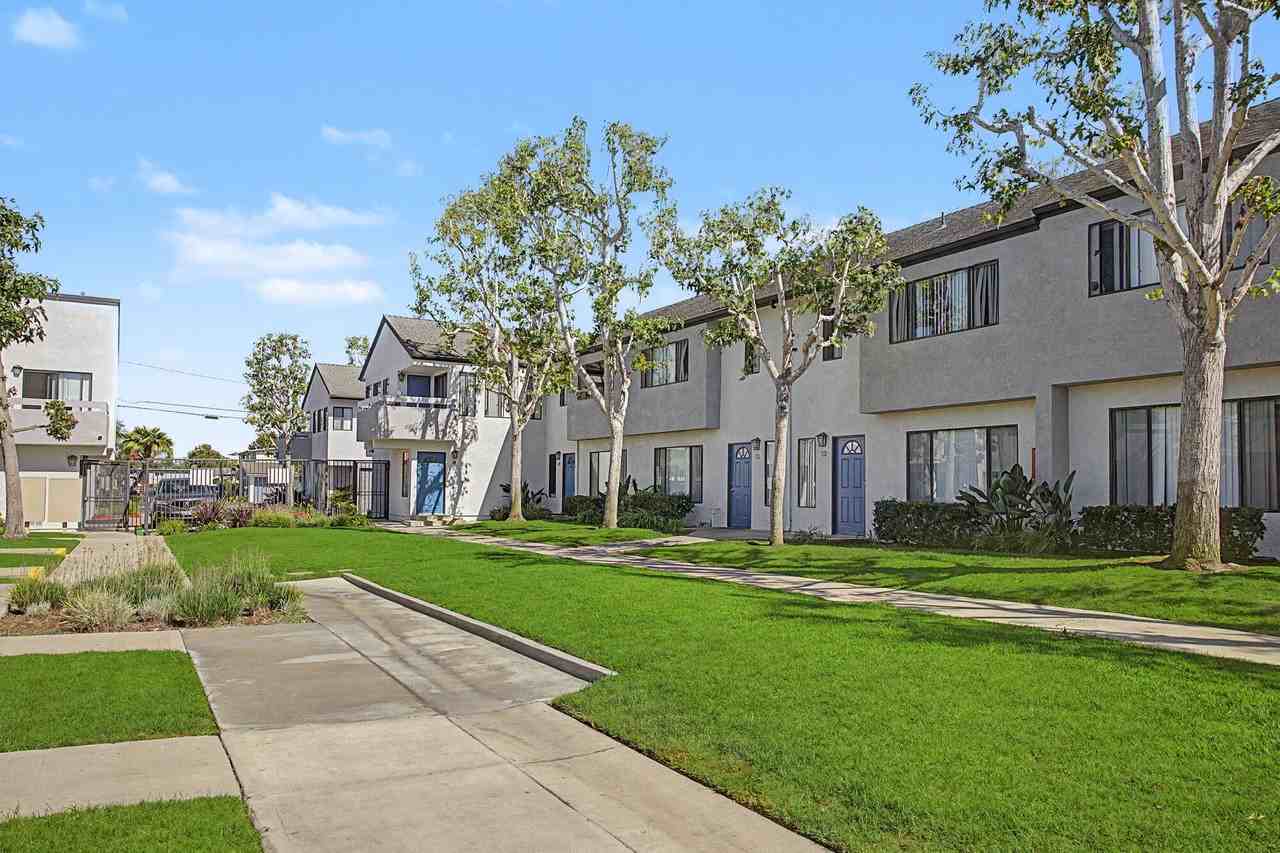 Wallace Court Apartments - Photo 6 of 22