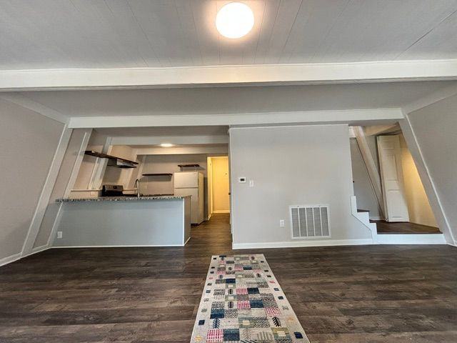 55 Chalet Dr - Photo 3 of 24