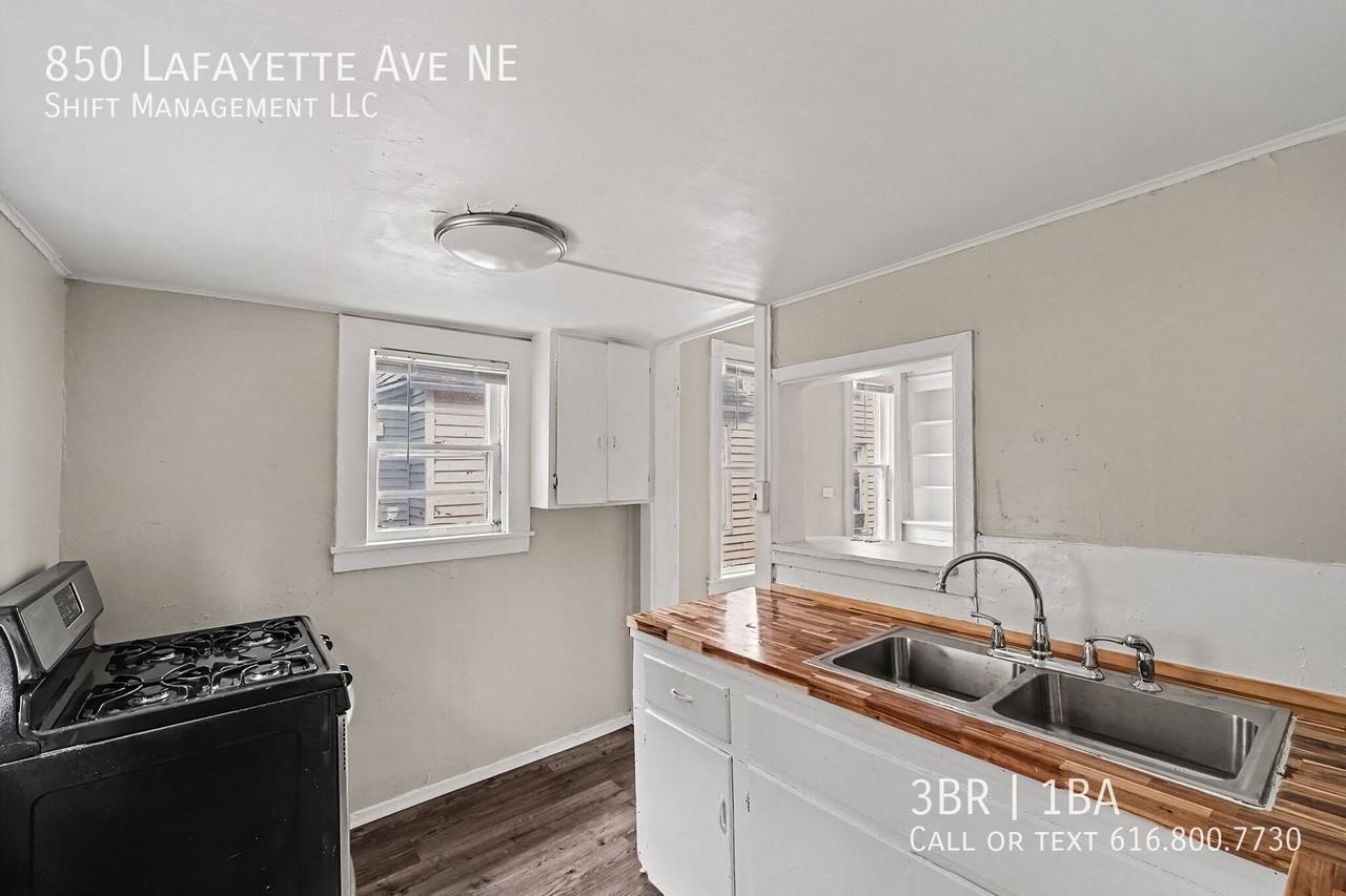 850 Lafayette Ave Ne - Photo 7 of 19