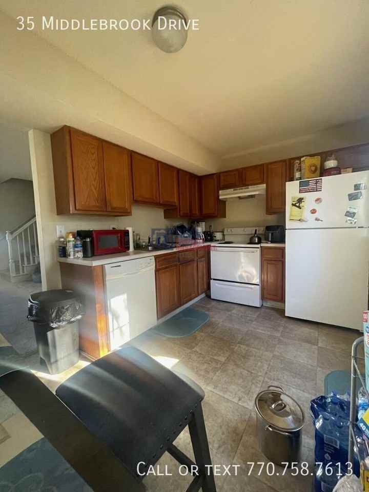 35 Middlebrook Dr - Photo 5 of 11