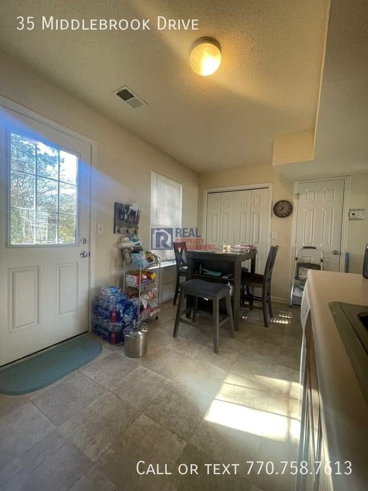 35 Middlebrook Dr - Photo 6 of 11