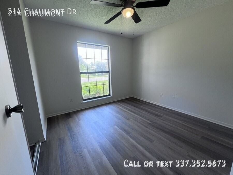 214 Chaumont Dr - Photo 3 of 19