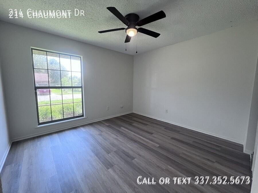 214 Chaumont Dr - Photo 5 of 19